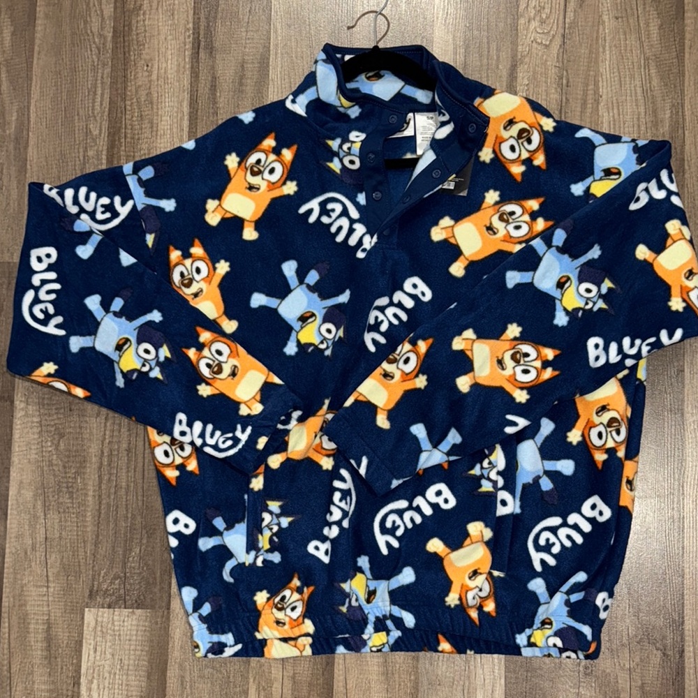 Hobby Lobby Blue and Orange Character pull over fleece